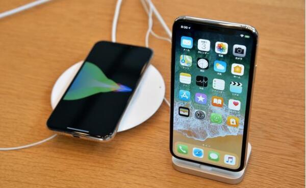 iPhoneX新版出货!屏幕更大\/价格更低!老款将会